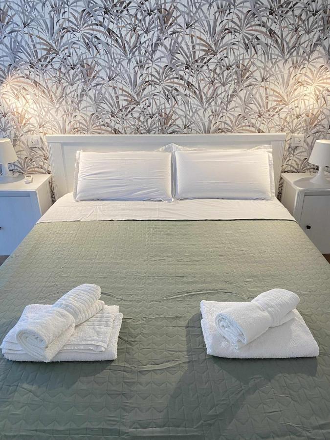 Apartamento Bajo Con Piscina Macarella Кала-эн-Бланес Экстерьер фото