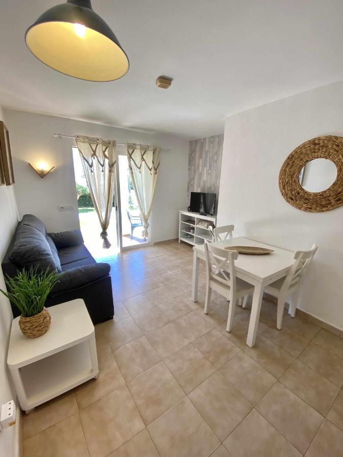 Apartamento Bajo Con Piscina Macarella Кала-эн-Бланес Экстерьер фото
